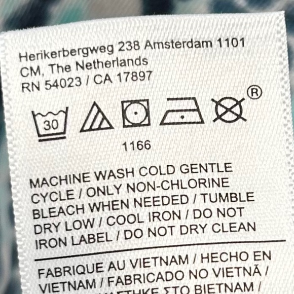 Athleta Organic Daily Relaxed Black Teal Short Sleeve T-Shirt Size L - Picture 9 of 9